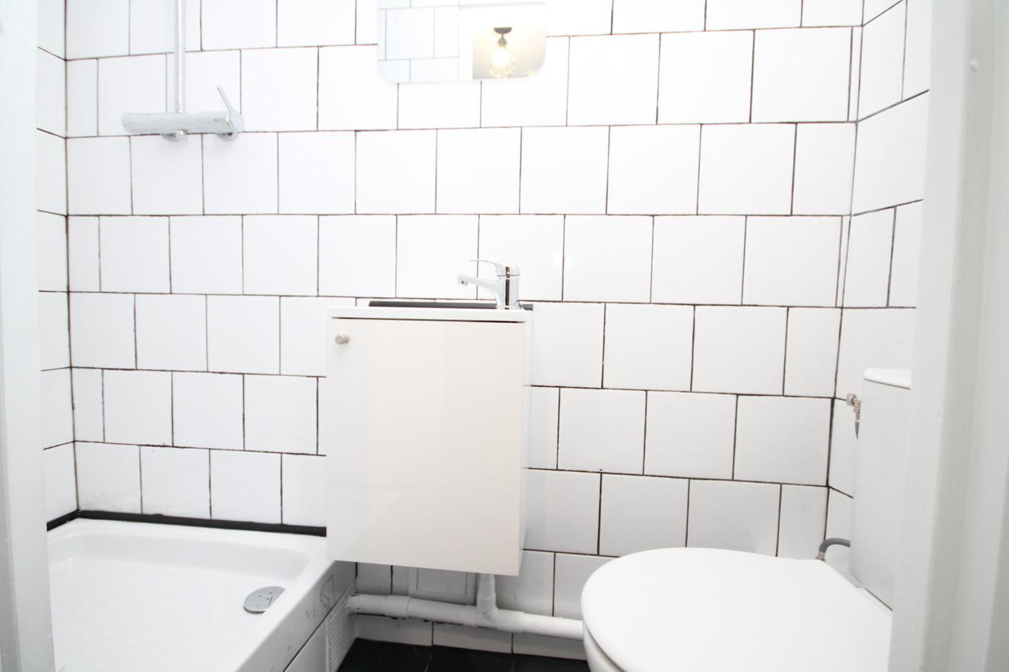 09 - Chambre Proche Paris Et Transports Avec Tv Wifi Saint-Denis  Exteriör bild